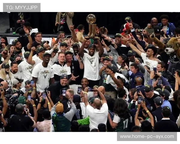 字母哥篮下统治文明,雄鹿再次夺冠气息 字母哥篮下统治文明,雄鹿再次夺冠气息