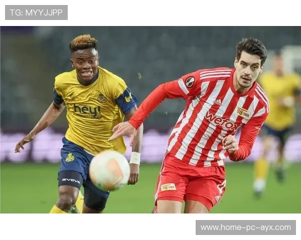 加拉塔萨雷通过空切创造出绝佳机会 加拉塔萨雷通过空切创造出绝佳机会