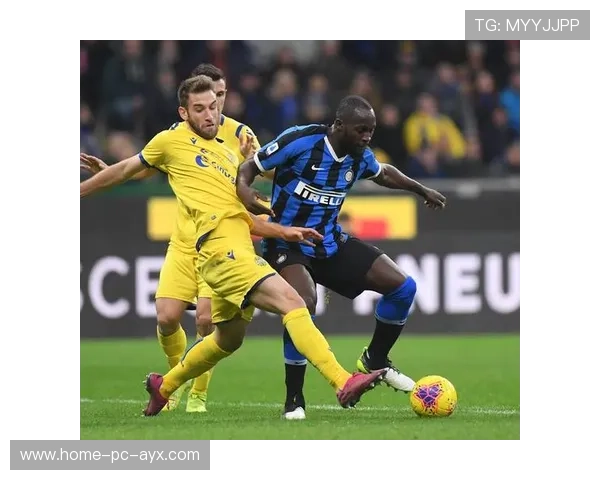 国际米兰连续压制对手后场，让对方传球变得困难